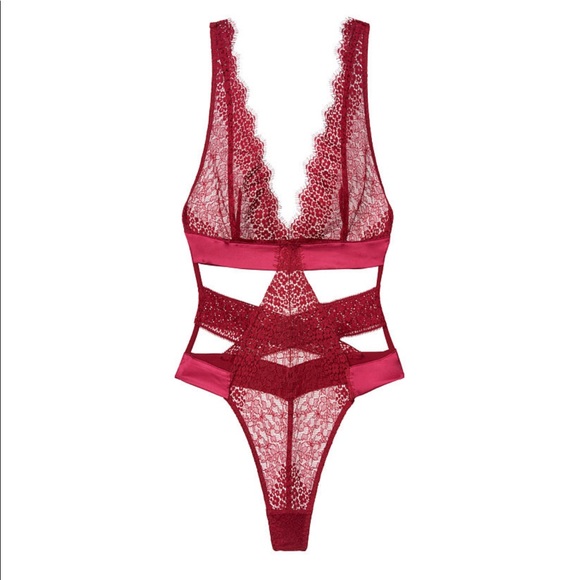 Victoria’s Secret Banded Strap Teddy - Picture 2 of 6